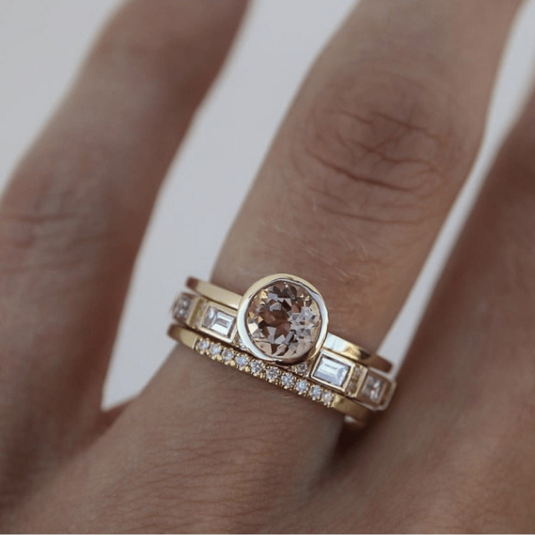 Shiny Vintage Style Gold Ring